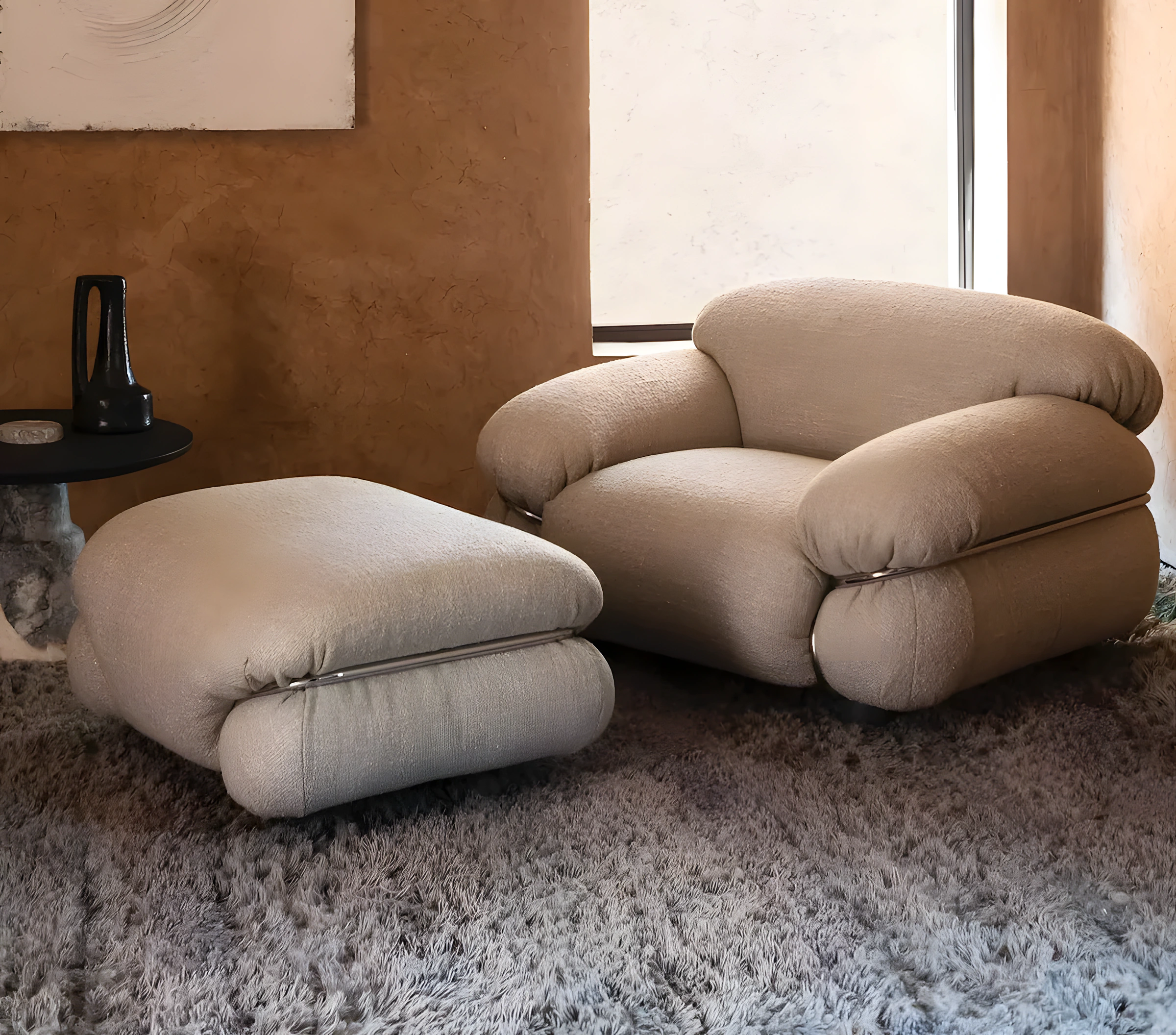 Sculptural Lounge Chairs That Can Carry a Room